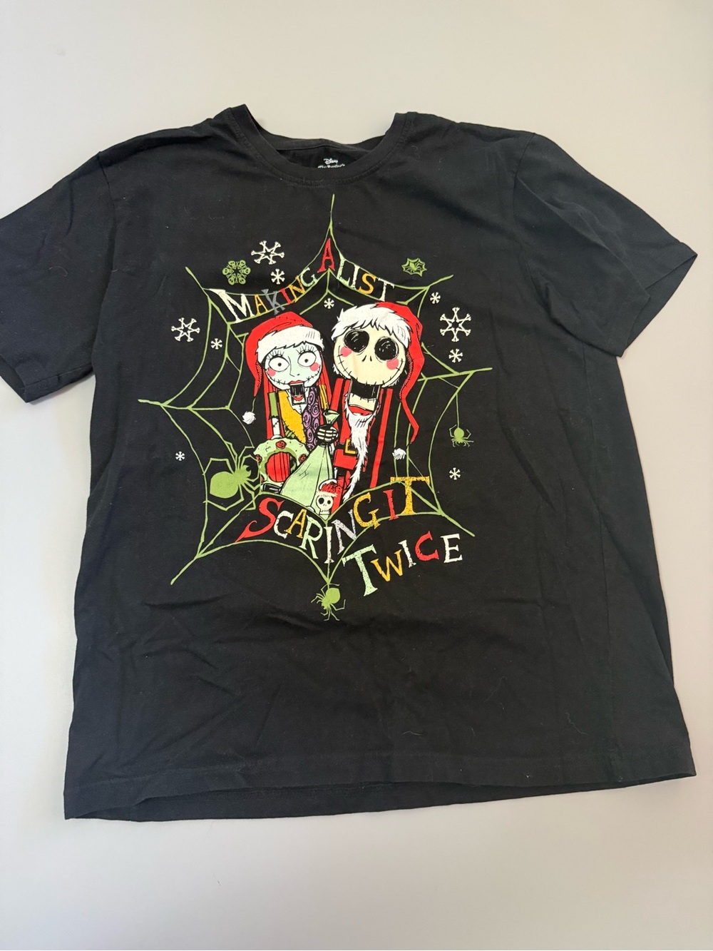 Disney The Nightmare Before Christmas T-Shirt Size woman’s large. O6